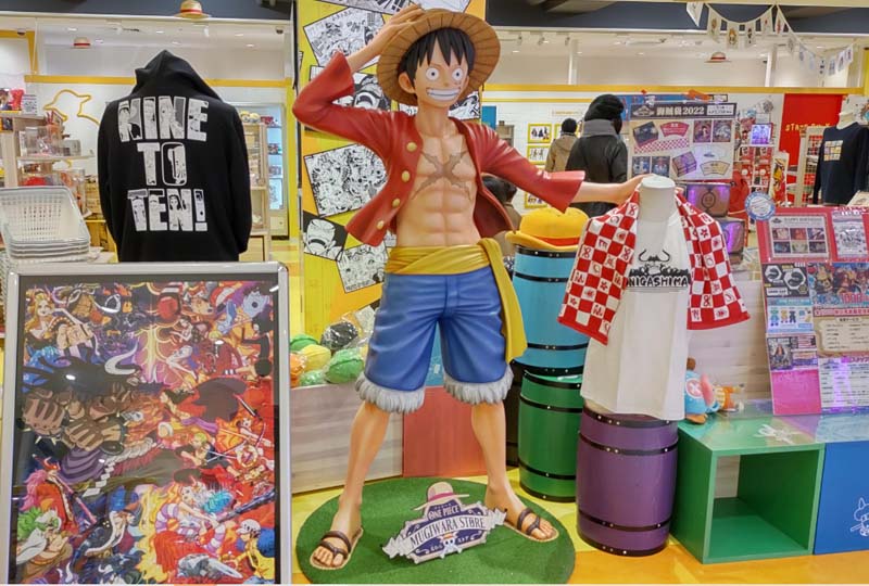 I Spent Over $1000 on ONE PIECE Merch in Japan ☠️ 2 Mugiwara Stores & More!  