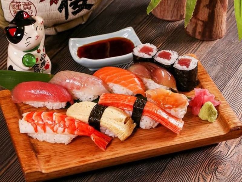 Both-Sashimi-and-Sushi