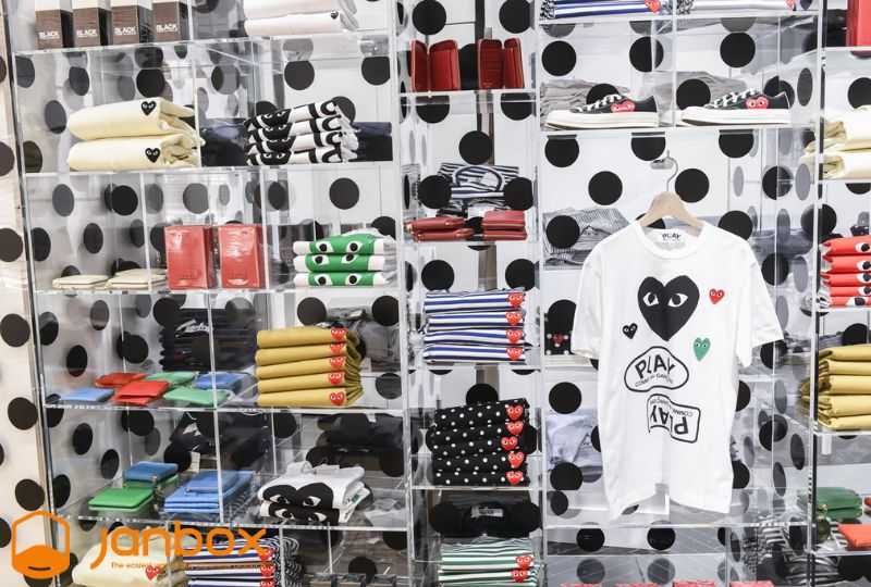 COMME-des-GARCONS-Play-CDG-PLAY